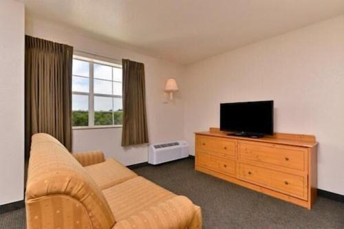 Americas Value & Suites-winnie Hotel 2*