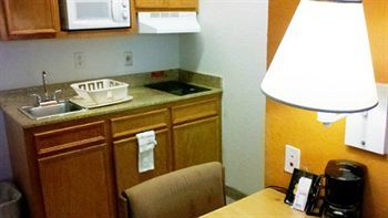 Hotel Americas Value & Suites-winnie