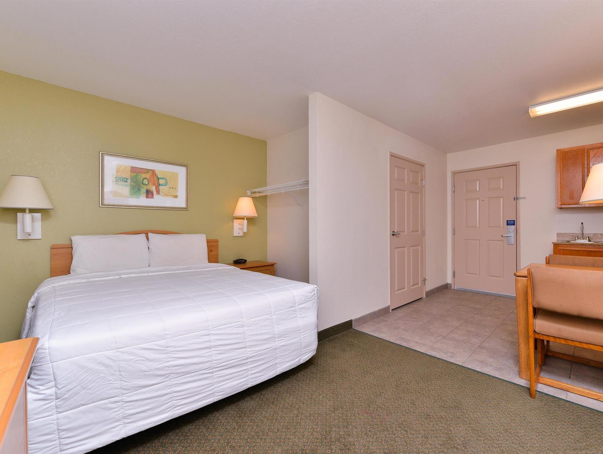 Americas Value & Suites-winnie 2*